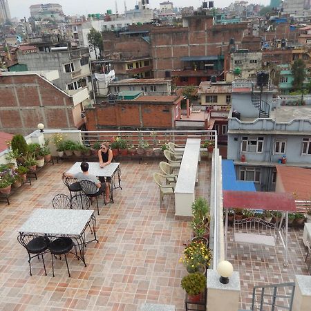Shine Homestay Famille Francophone - Shine Home And Apartment กาฐมาณฑุ ภายนอก รูปภาพ