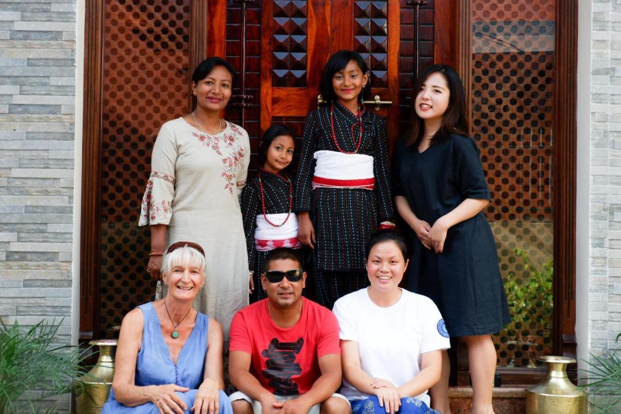 Shine Homestay Famille Francophone - Shine Home And Apartment กาฐมาณฑุ ภายนอก รูปภาพ