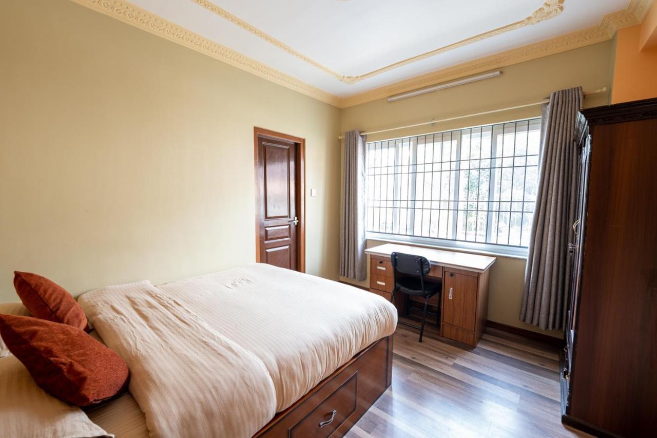 Shine Homestay Famille Francophone - Shine Home And Apartment กาฐมาณฑุ ภายนอก รูปภาพ