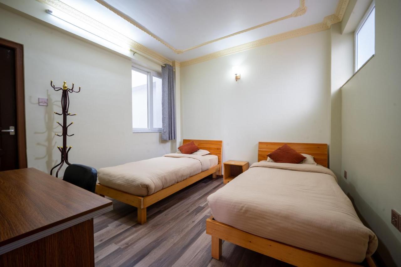 Shine Homestay Famille Francophone - Shine Home And Apartment กาฐมาณฑุ ภายนอก รูปภาพ