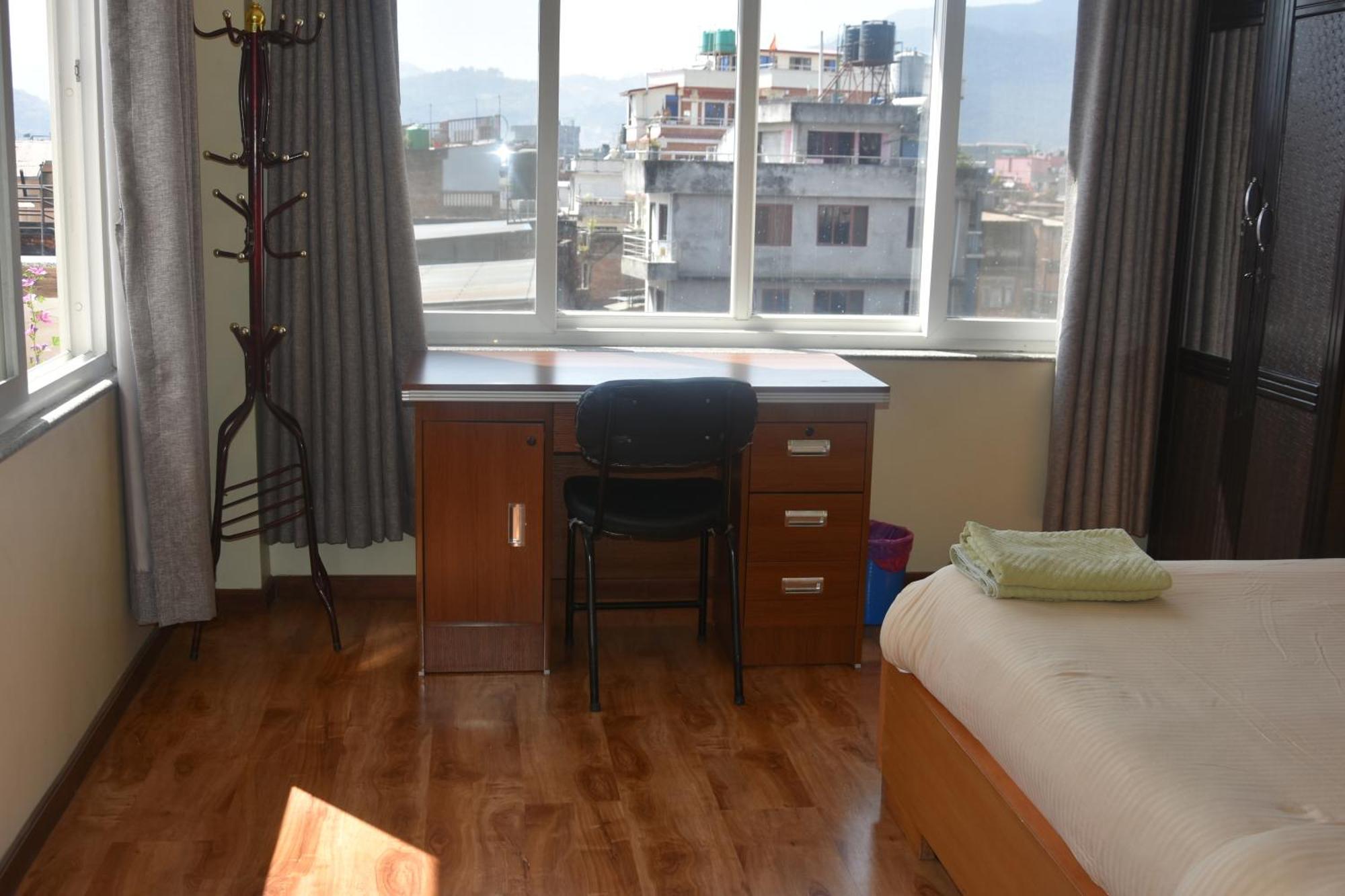 Shine Homestay Famille Francophone - Shine Home And Apartment กาฐมาณฑุ ภายนอก รูปภาพ