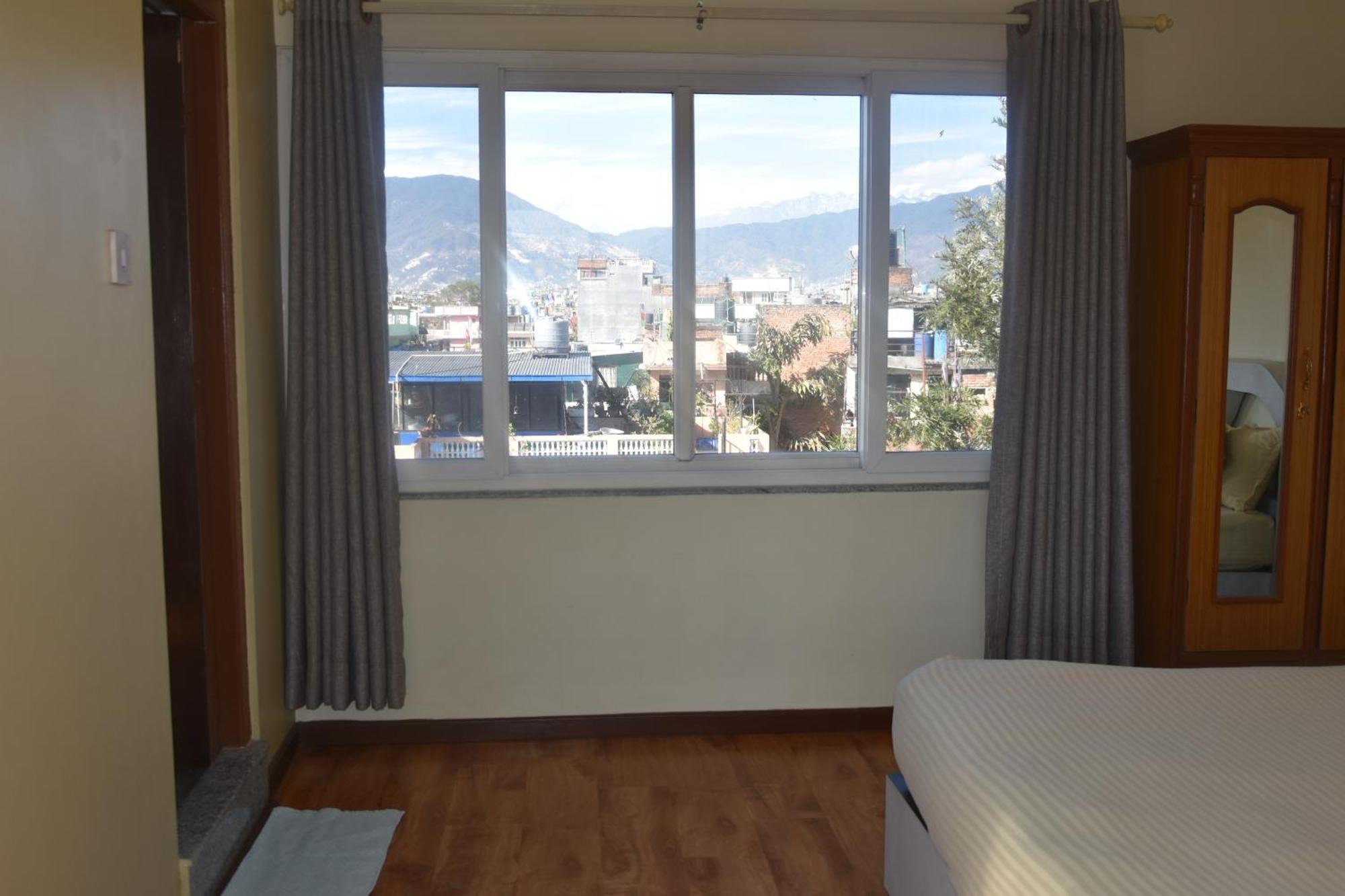 Shine Homestay Famille Francophone - Shine Home And Apartment กาฐมาณฑุ ภายนอก รูปภาพ